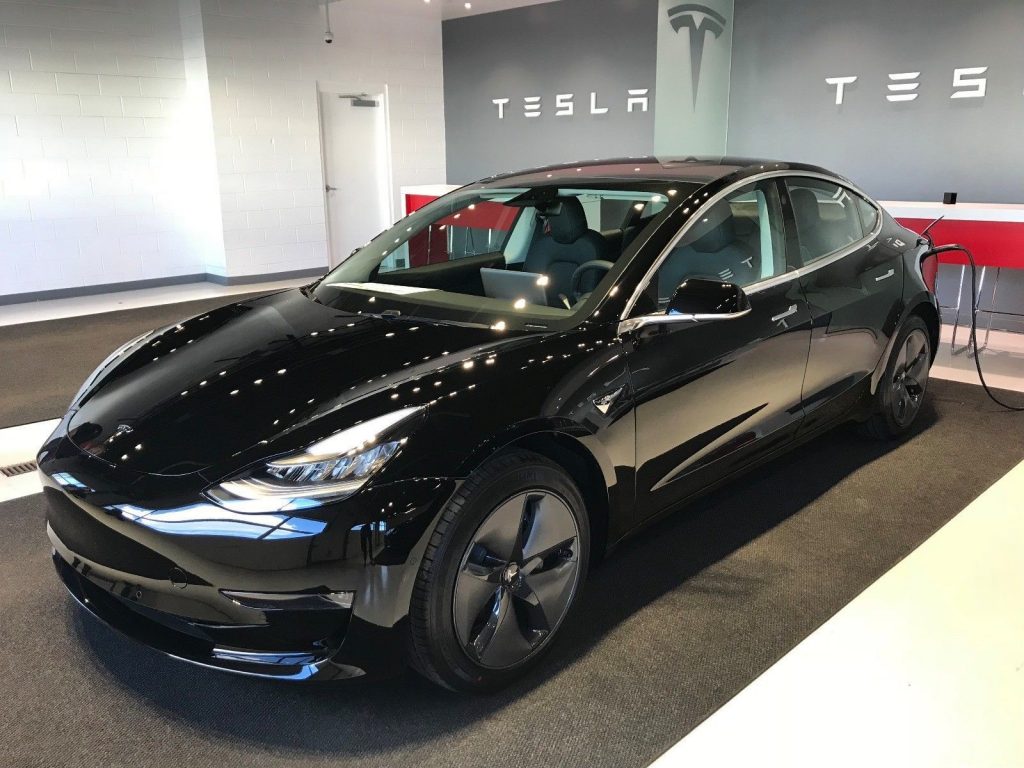 Тесло модель 3. Tesla model 3. Tesla model 3 Black. Электромобиль Tesla model 3. Tesla model 3 черная.