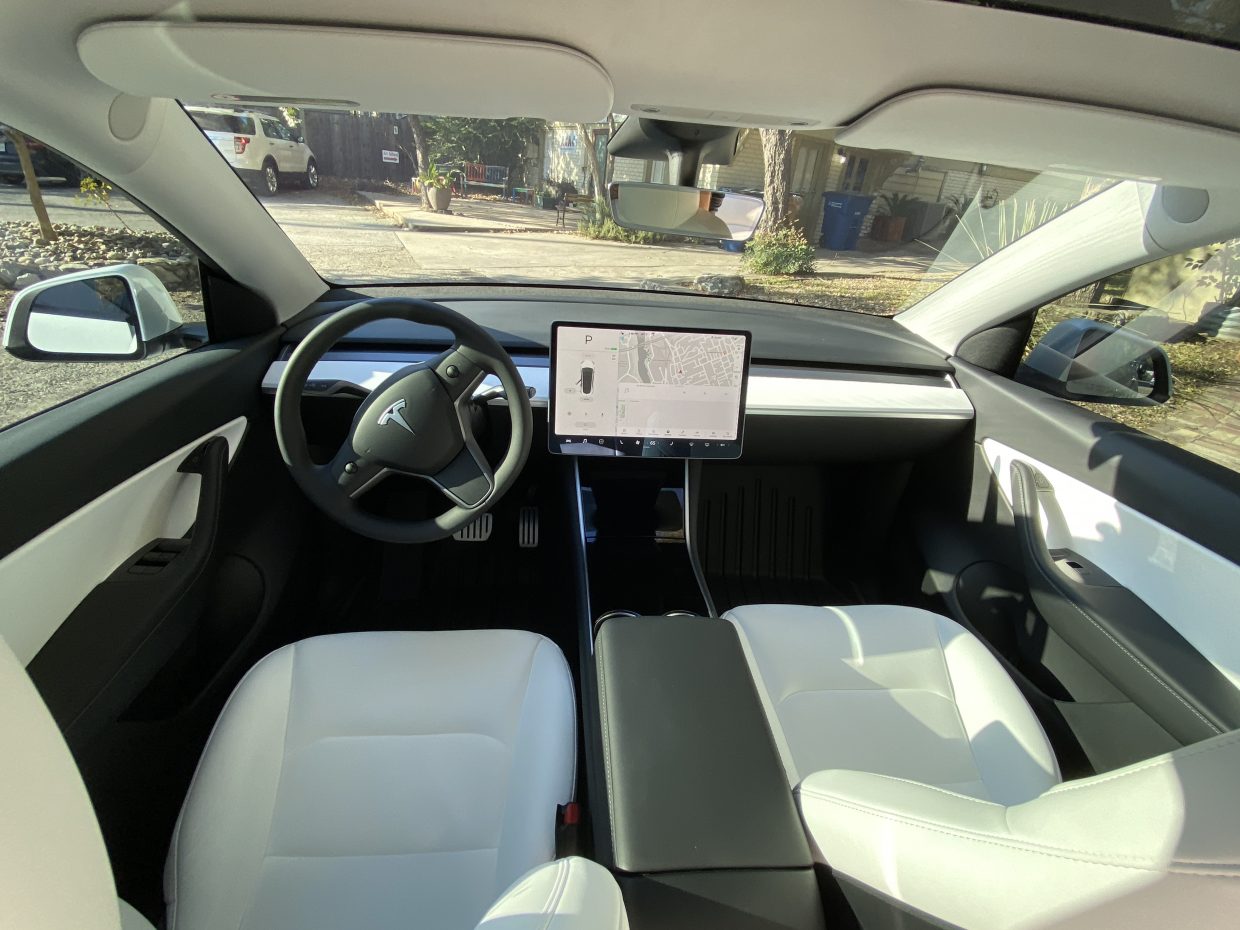 Model Y / 2020 / White - ac5a2 | Only Used Tesla