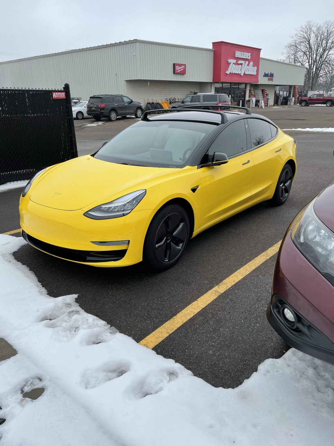 2018 / Model 3 / Long Range AWD / Pearl White 60c31 Only Used Tesla