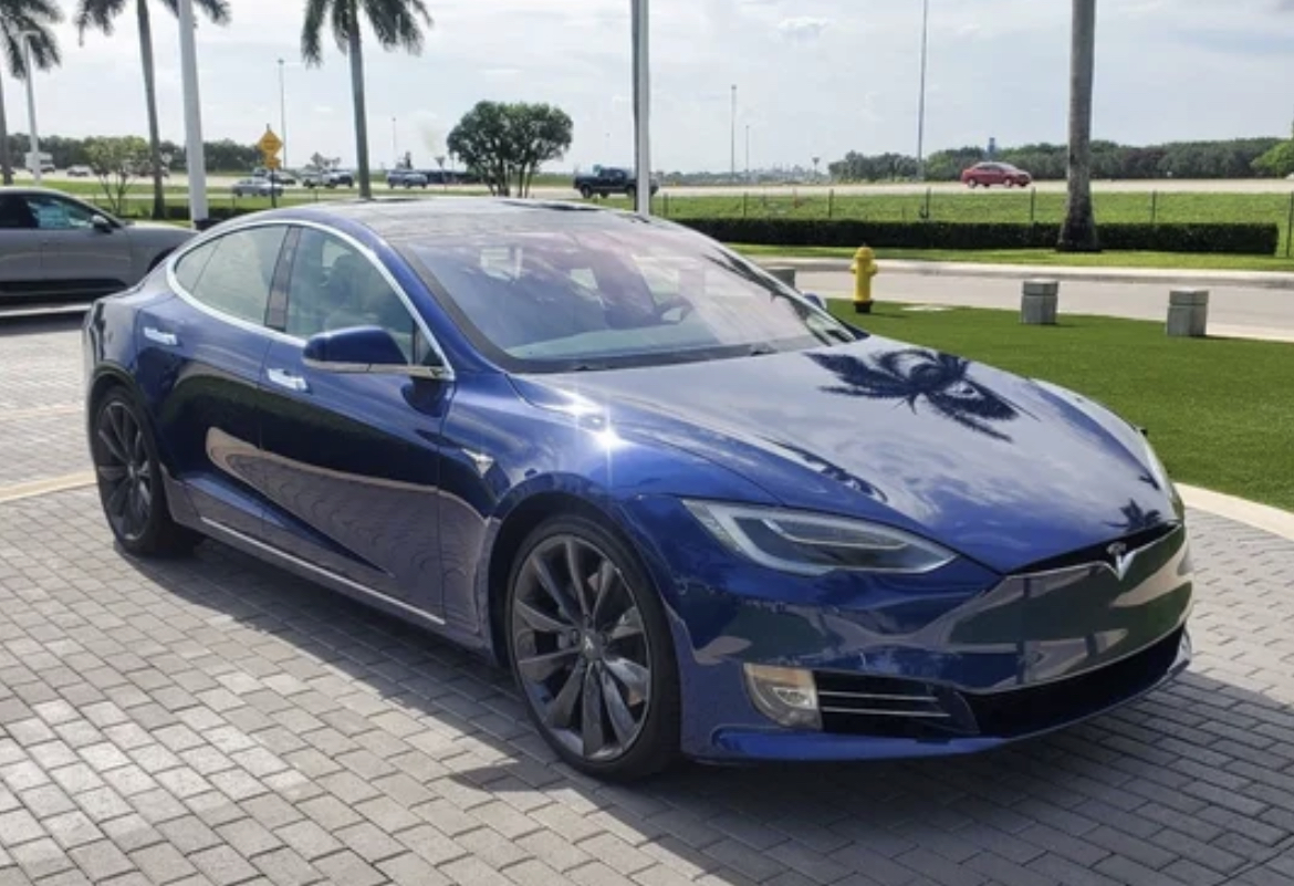 2017 / Model S / 100D / Blue LOHF4 Sell Your Tesla Only Used Tesla