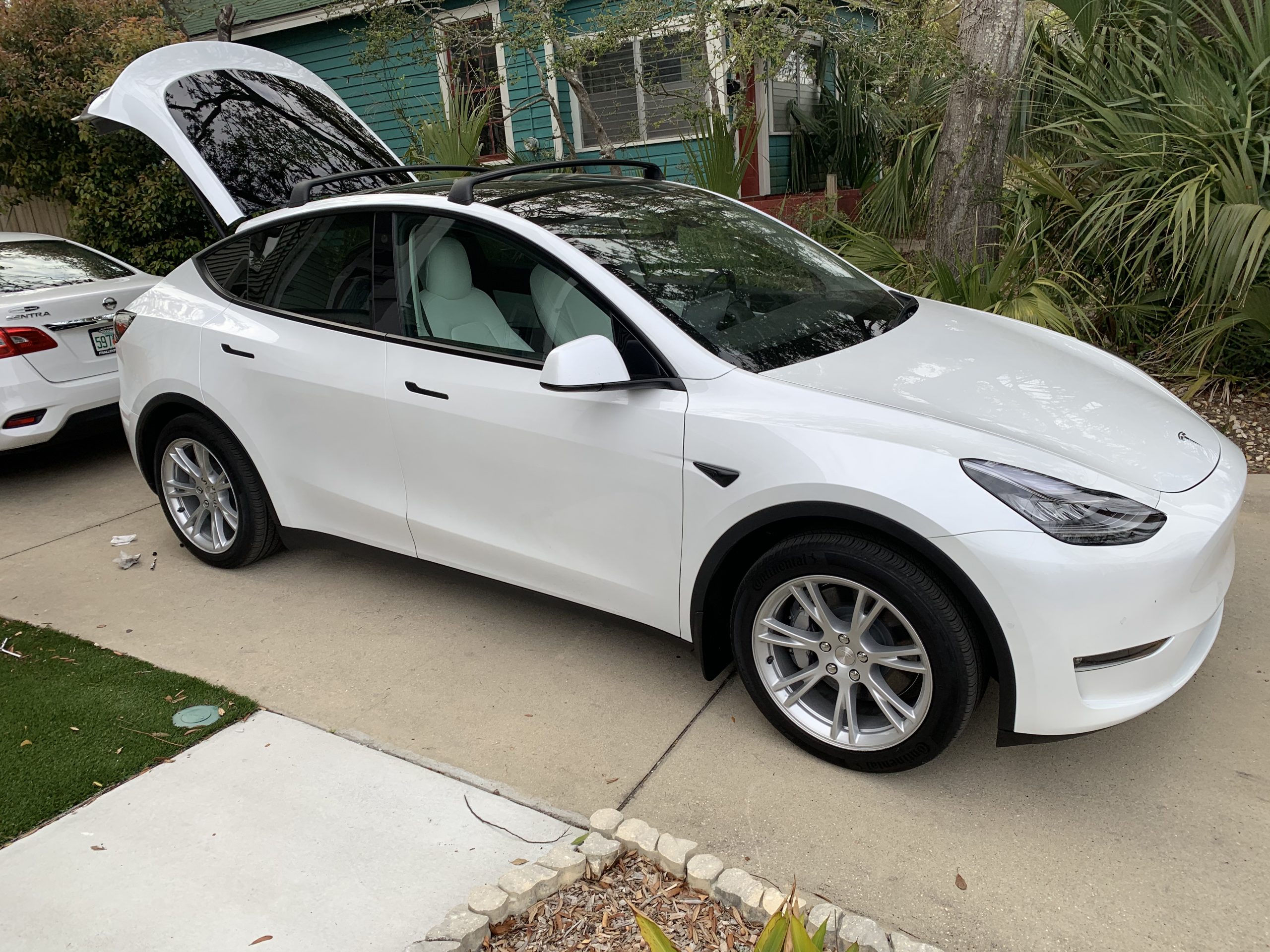 2021 / Model Y / Standard Range / White 26e4f Sell Your Tesla