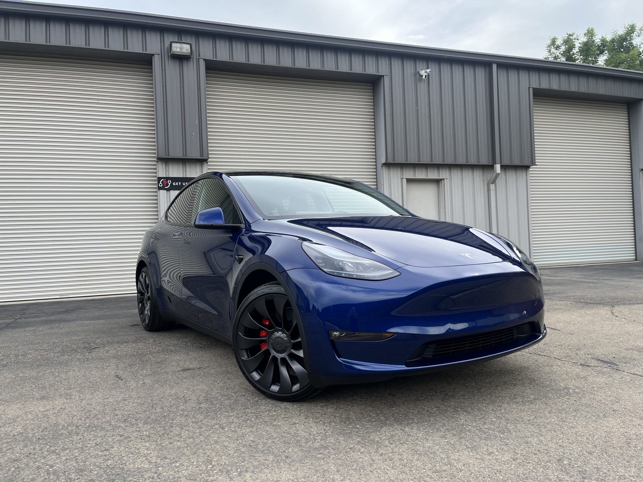 Electric Revolution 2022 Tesla Model 3 Performance In Deep Blue Metallic - cahmsme