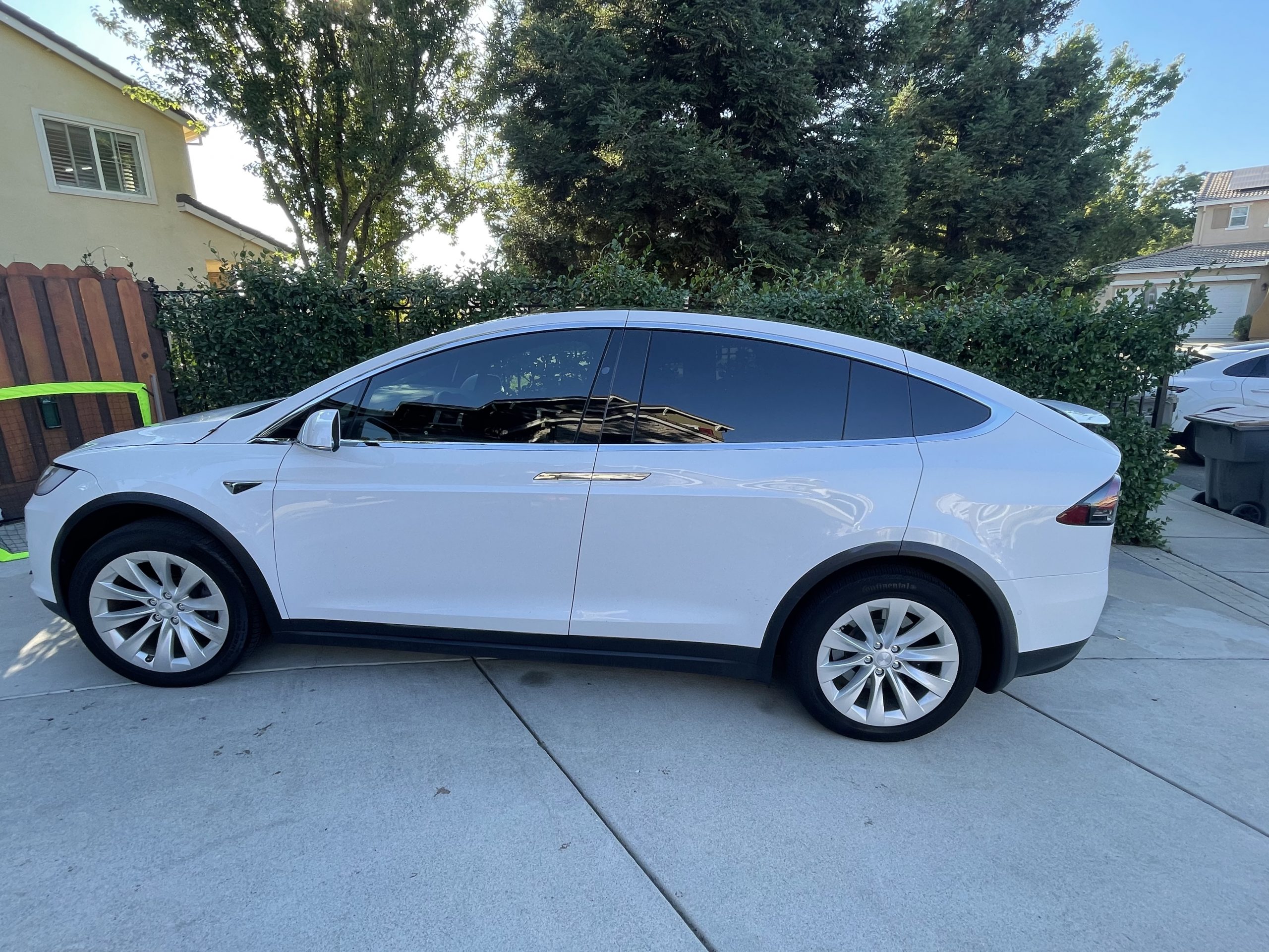 2021 / Model X / Long Range Plus / Pearl White Multi Coat LMTFT