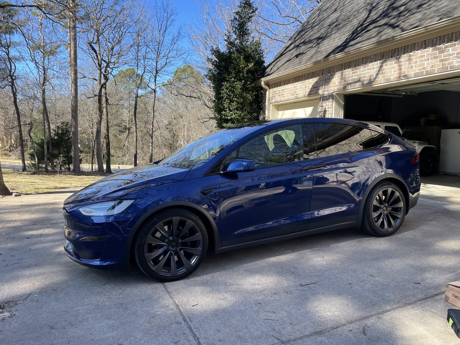2022-model-x-plaid-deep-blue-metallic-hqhso-sell-your-tesla