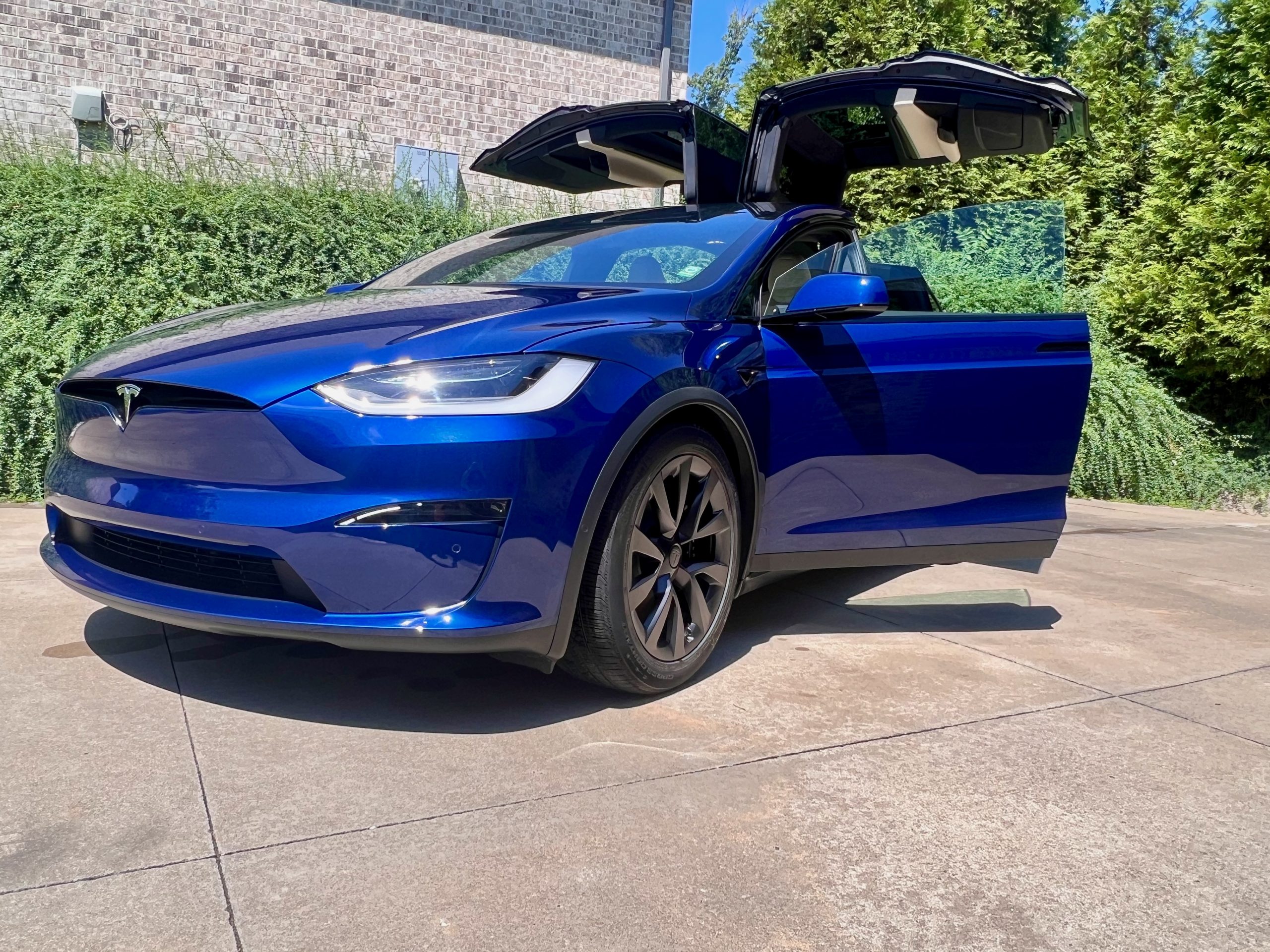 2022 / Model X / Long Range AWD / Deep Metallic Blue AQLUE Sell