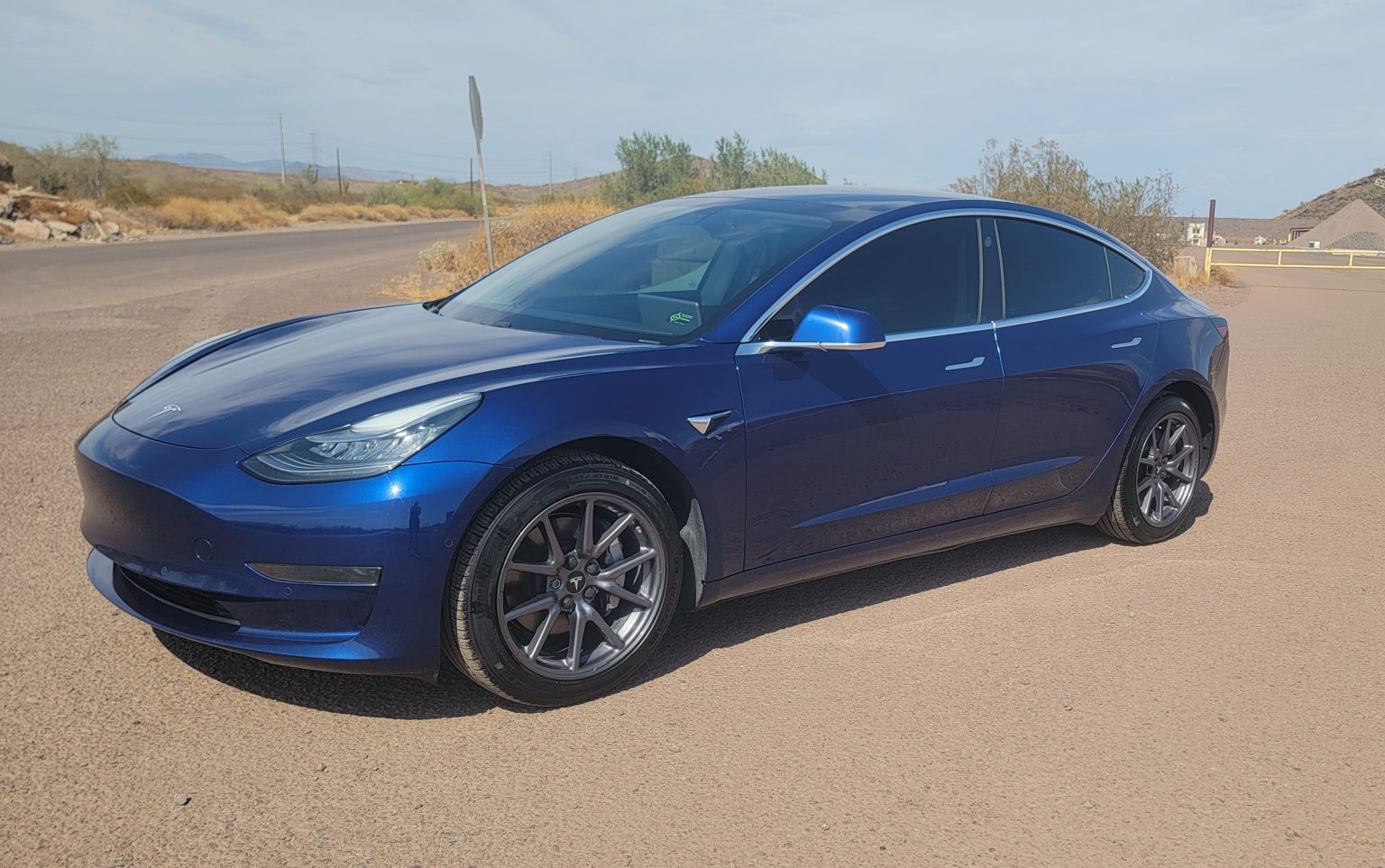 2020 / Model 3 / Standard Range Plus RWD / Deep Blue Metallic 7WTH7