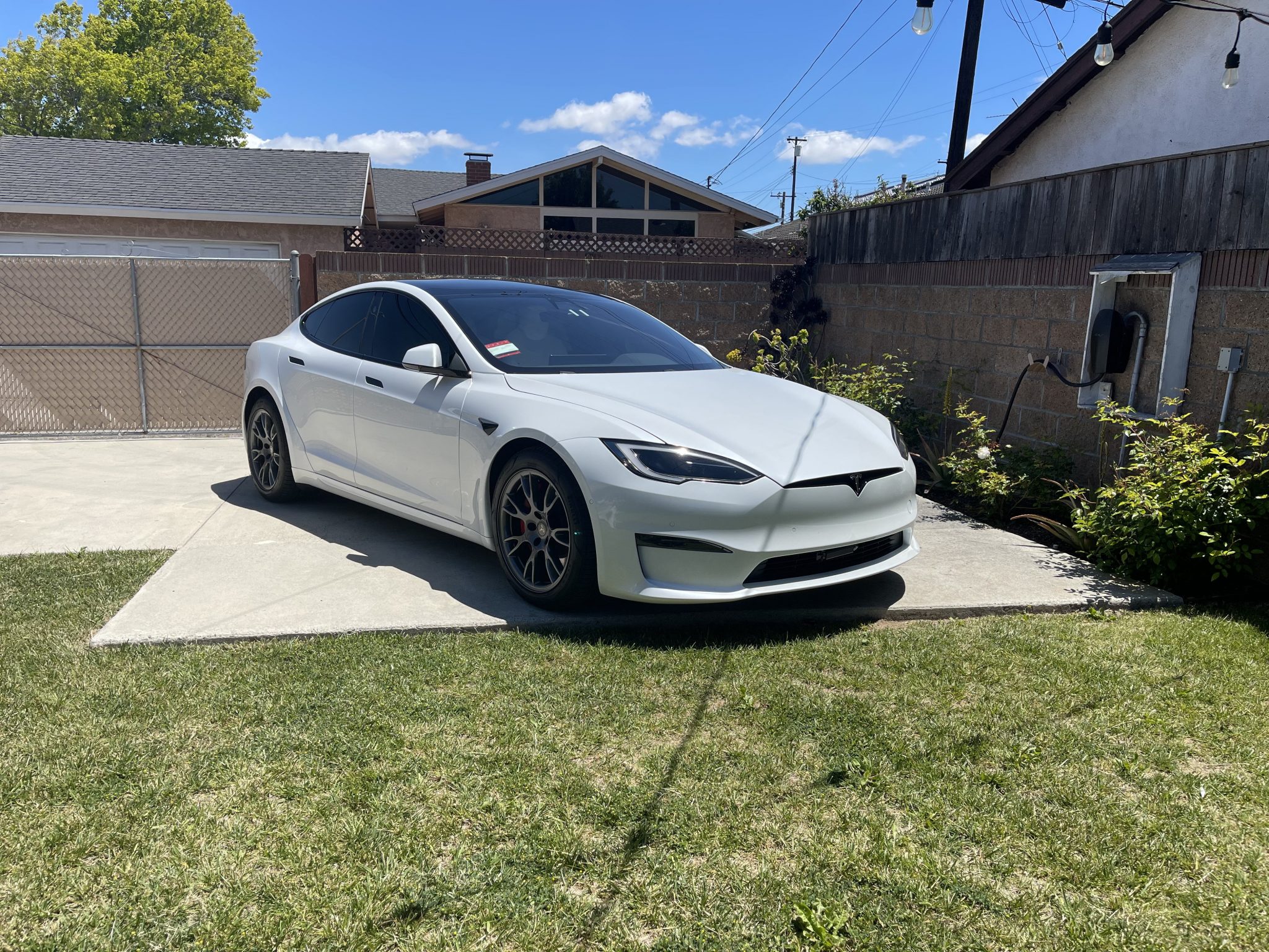 2022 / Model S / PLAID / Pearl White Multi Coat - KOMFA | Sell 